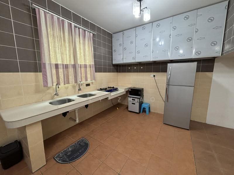 Townhouse for Rent in Penampang (Sabah) - Lily Zhao - Kitchen - PropertyGuru.com.my
