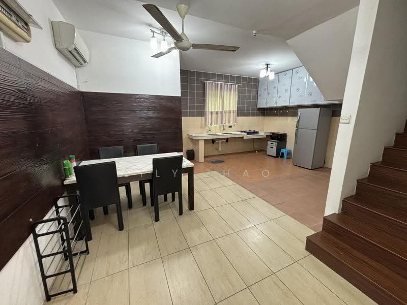 Townhouse for Rent in Penampang (Sabah) - Lily Zhao - Kitchen - PropertyGuru.com.my