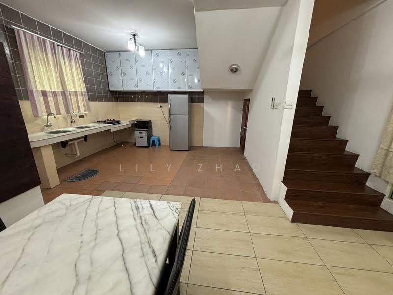 Townhouse for Rent in Penampang (Sabah) - Lily Zhao - Kitchen - PropertyGuru.com.my