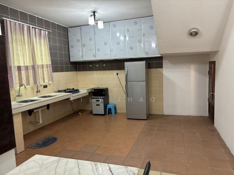 Townhouse for Rent in Penampang (Sabah) - Lily Zhao - Kitchen - PropertyGuru.com.my