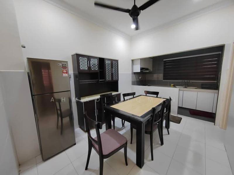 Rumah Teres 2-Tingkat untuk Disewa di Shah Alam (Selangor) - Ahmad Luqman - Kitchen - PropertyGuru.com.my
