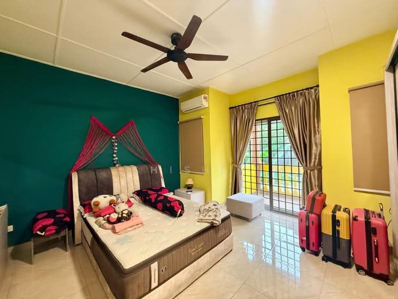 2-storey Terraced House for Sale in Bandar Putra Kulai (Kulai) - Shishi . - Bedroom - PropertyGuru.com.my
