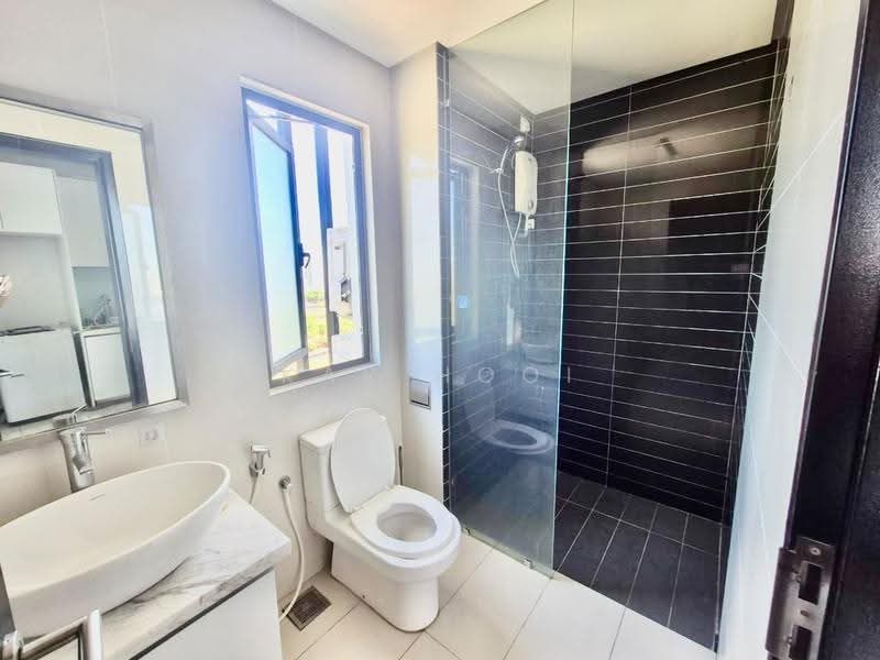 Service Residence for Rent at Centrus Soho - Kar Hooi - Bathroom - PropertyGuru.com.my