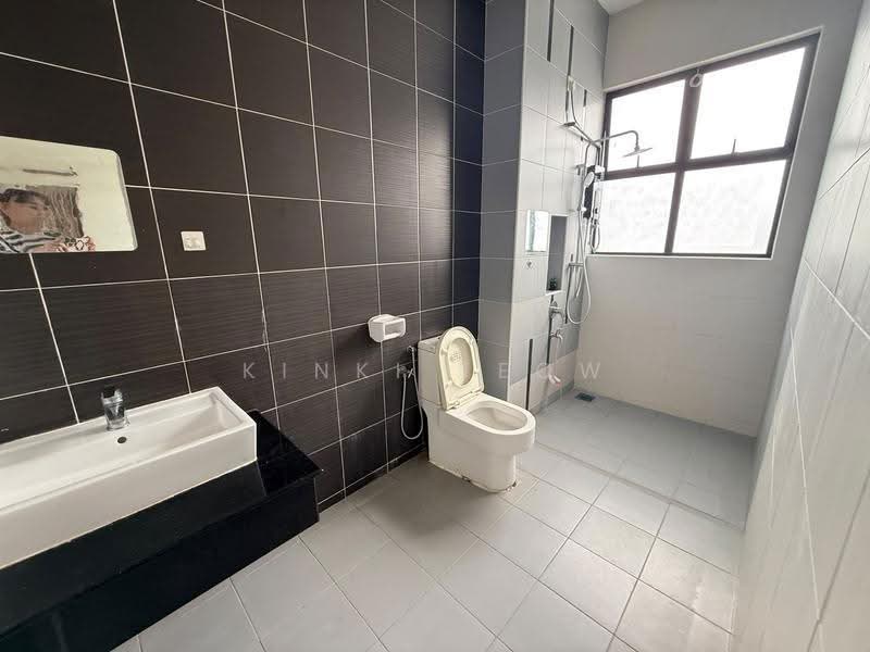 Semi-Detached House for Sale in Taman Nusa Idaman (Iskandar Puteri (Nusajaya)) - Kinki Teow - Bathroom - PropertyGuru.com.my