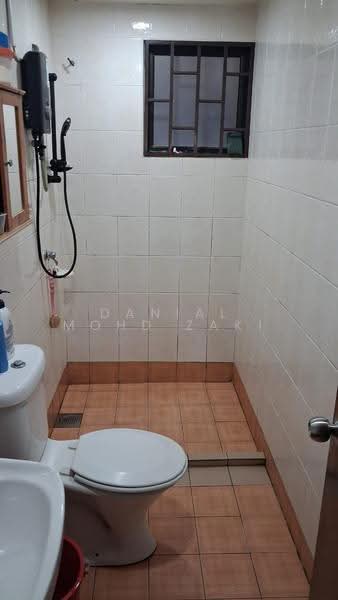 Condominium for Rent at Puri Aiyu - Danial Mohd Zaki - Bathroom - PropertyGuru.com.my