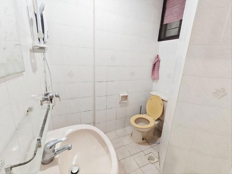 Apartment for Rent at Mewah View Luxurious Apartments - Ck Leow - Bathroom - PropertyGuru.com.my