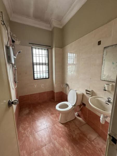 2-storey Terraced House for Rent in Johor Bahru (Johor) - YC Fung - Bathroom - PropertyGuru.com.my