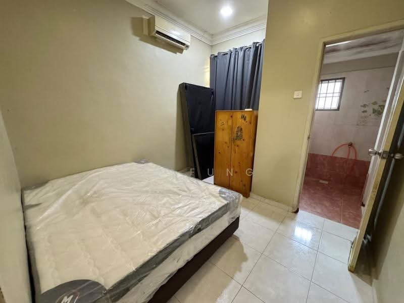 2-storey Terraced House for Rent in Johor Bahru (Johor) - YC Fung - Bedroom - PropertyGuru.com.my