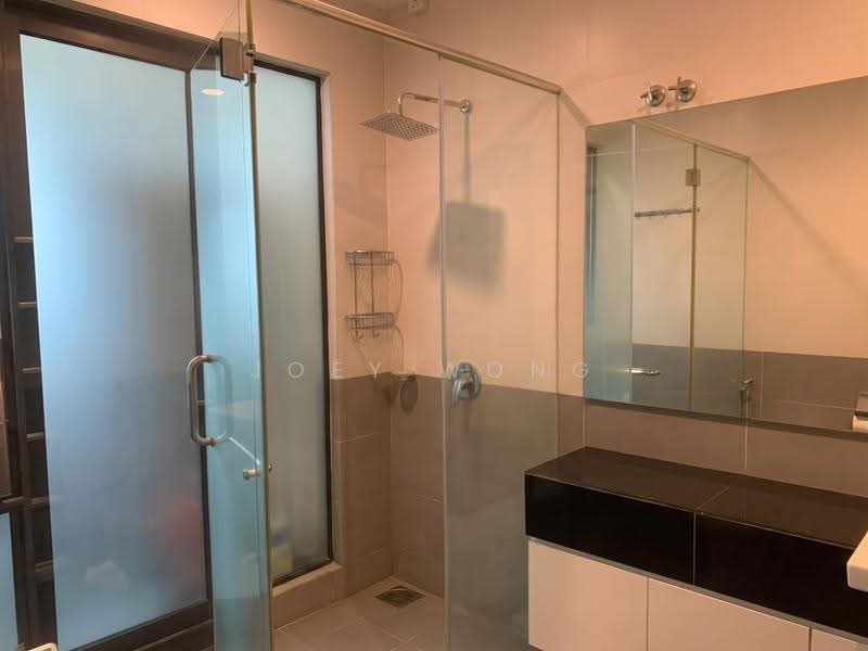 Rumah Teres 3-Tingkat untuk Dijual di Kinrara Residence (Puchong) - Joey Wong - Bathroom - PropertyGuru.com.my