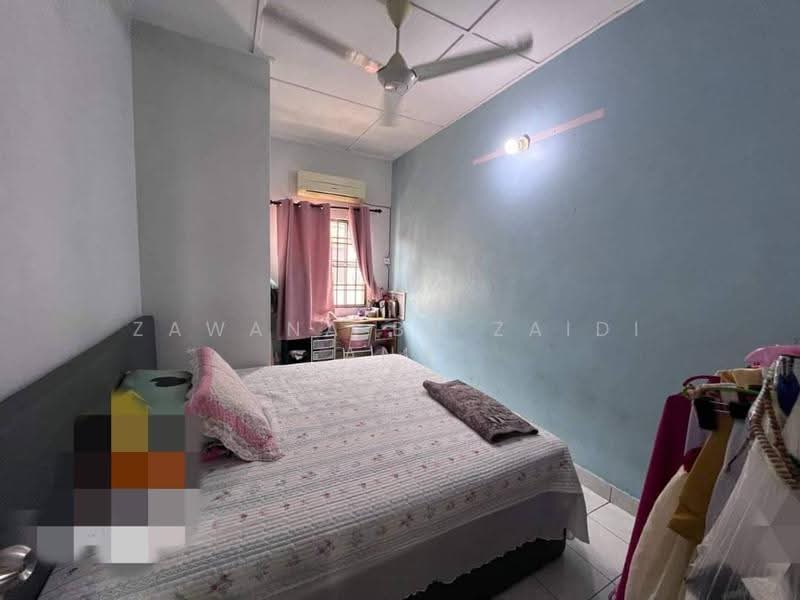 Rumah Teres untuk Dijual di Bandar Puteri Klang (Klang) - Zawana BT Zaidi Ana - Bedroom - PropertyGuru.com.my