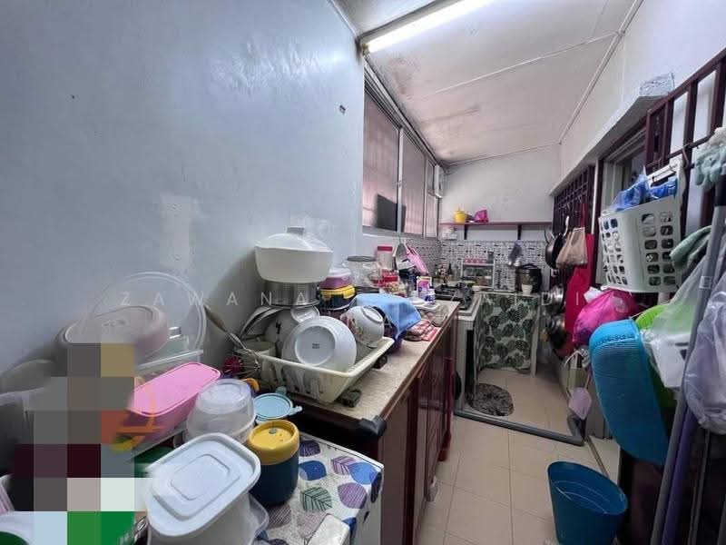 Rumah Teres untuk Dijual di Bandar Puteri Klang (Klang) - Zawana BT Zaidi Ana - Kitchen - PropertyGuru.com.my