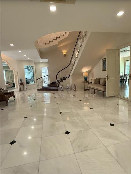 Rumah Banglo untuk Dijual di SS19 (Subang Jaya) - Darren Ng - Entrance - PropertyGuru.com.my
