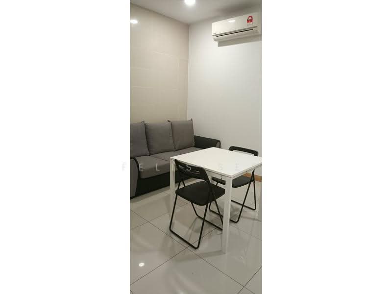 Kediaman Servis untuk Disewa di KL Gateway Residences - Felis See - Living Room - PropertyGuru.com.my