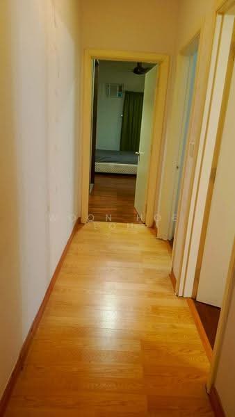 Kondominium untuk Disewa di Seri Maya Condominium - Woon Hoe Loh - Corridor - PropertyGuru.com.my