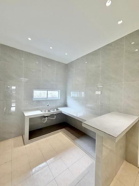 Rumah Teres 1-Tingkat untuk Dijual di Kangkar Pulai (Skudai) - Daniel Yong - Kitchen - PropertyGuru.com.my