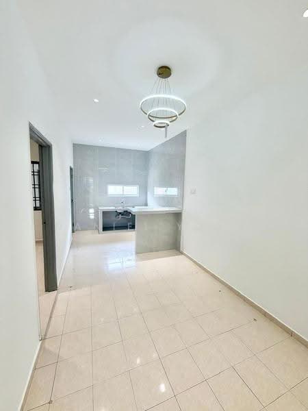 Rumah Teres 1-Tingkat untuk Dijual di Kangkar Pulai (Skudai) - Daniel Yong - Kitchen - PropertyGuru.com.my