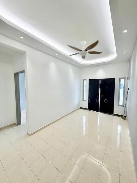 Rumah Teres 1-Tingkat untuk Dijual di Kangkar Pulai (Skudai) - Daniel Yong - Living Room - PropertyGuru.com.my