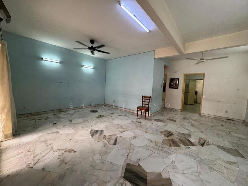 2-storey Terraced House for Rent in Taman Sea (Petaling Jaya) - Shirley Ng - Living Room - PropertyGuru.com.my