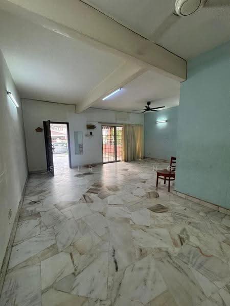 2-storey Terraced House for Rent in Taman Sea (Petaling Jaya) - Shirley Ng - Living Room - PropertyGuru.com.my