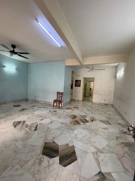 2-storey Terraced House for Rent in Taman Sea (Petaling Jaya) - Shirley Ng - Living Room - PropertyGuru.com.my