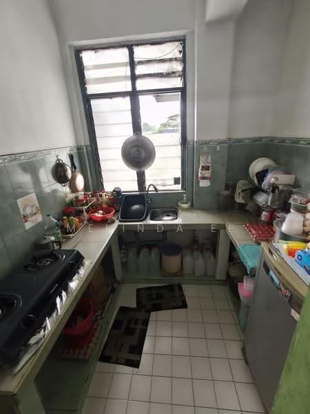 Rumah Flat untuk Dijual di Taman Johor Jaya - Melinda Ee - Kitchen - PropertyGuru.com.my