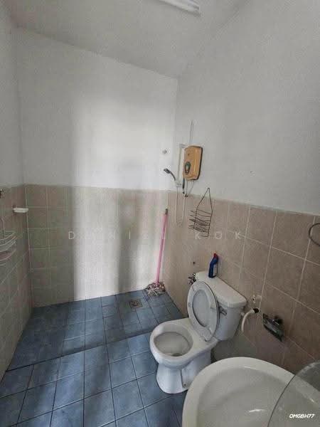 Rumah Teres 2-Tingkat untuk Dijual di Bandar Bukit Tinggi (Klang) - Daniel Kok - Bathroom - PropertyGuru.com.my