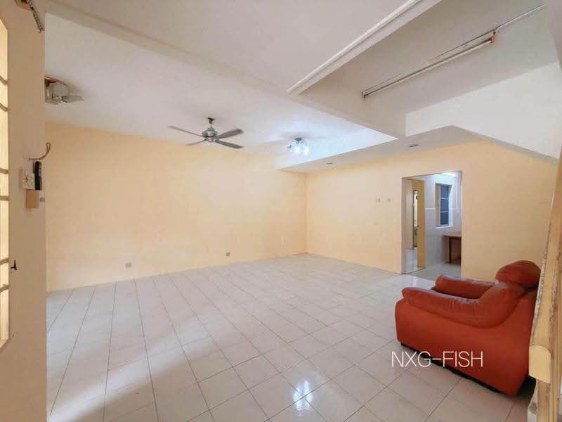 2-storey Terraced House for Sale in Bandar Bukit Tinggi (Klang) - Daniel Kok - Living Room - PropertyGuru.com.my