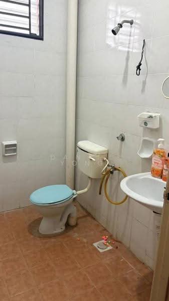 Rumah Teres 1-Tingkat untuk Dijual di Taman JP Perdana (Johor Bahru) - Daniel Yong - Bathroom - PropertyGuru.com.my