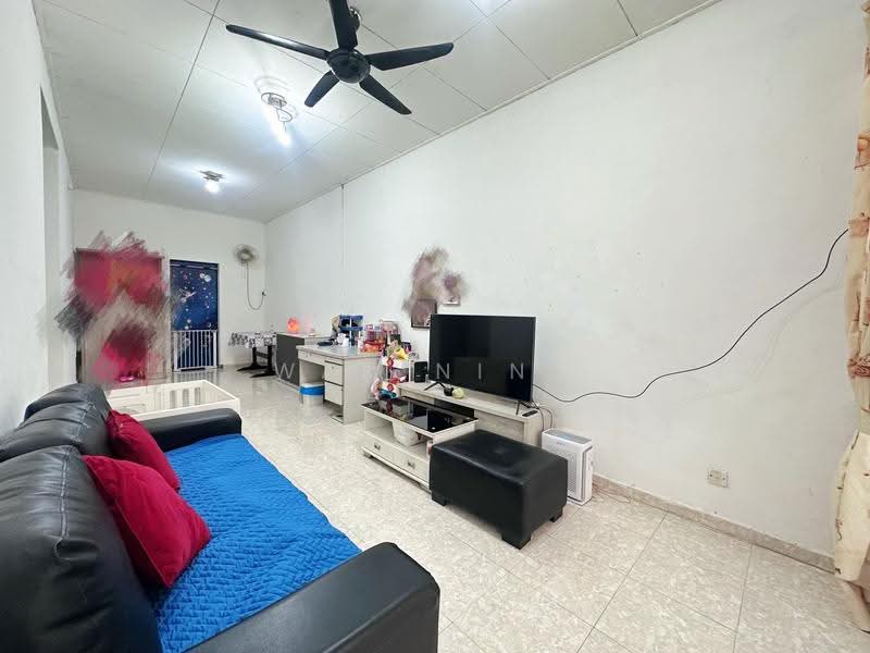 1-storey Terraced House for Sale in Taman Setia Indah (Tebrau) - Wan Ning - Living Room - PropertyGuru.com.my