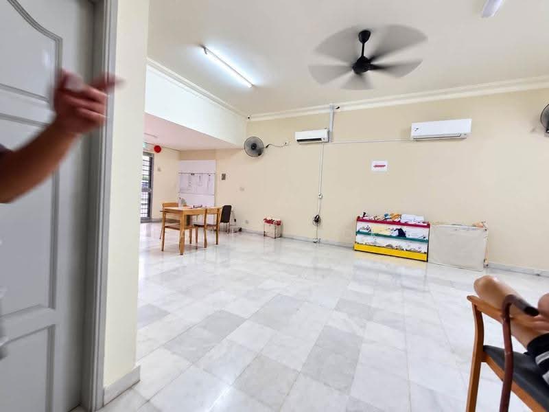 Bungalow House for Sale in Teluk Pulai (Klang) - Daniel Kok - Living Room - PropertyGuru.com.my