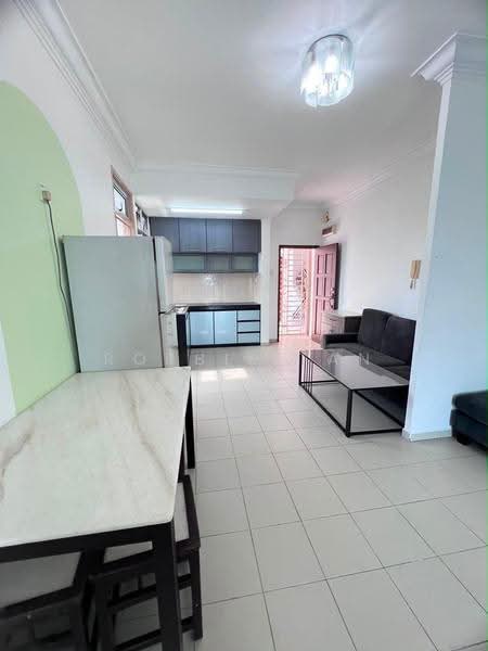 Apartment for Sale at Lake View Suites - Robbie Tan - Living Room - PropertyGuru.com.my