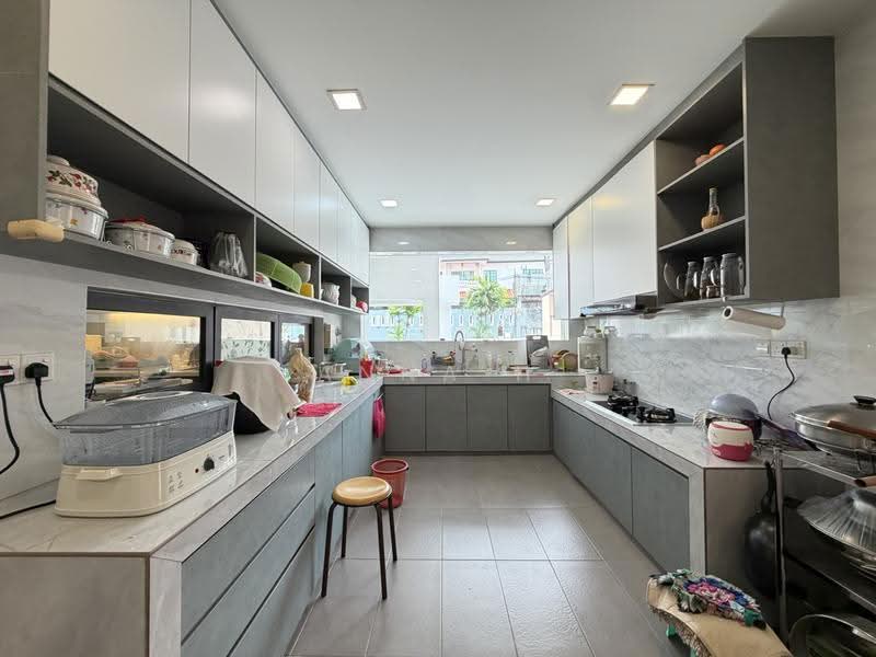 Rumah Banglo untuk Dijual di Taman Connaught (Cheras) - Anna H - Kitchen - PropertyGuru.com.my
