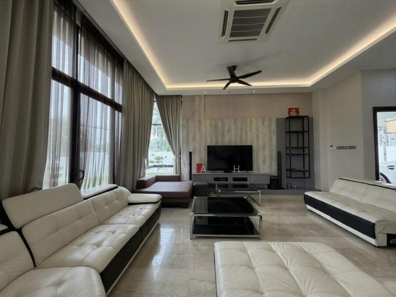 Rumah Banglo untuk Dijual di Taman Connaught (Cheras) - Anna H - Living Room - PropertyGuru.com.my