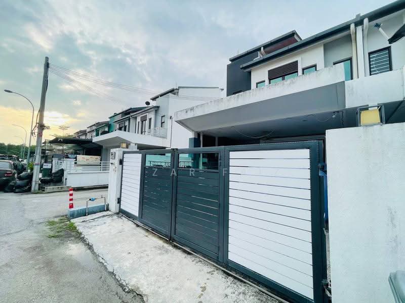 Rumah Teres untuk Dijual di Bandar Putera 2 (Klang) - Amzar Faiz - PropertyGuru.com.my