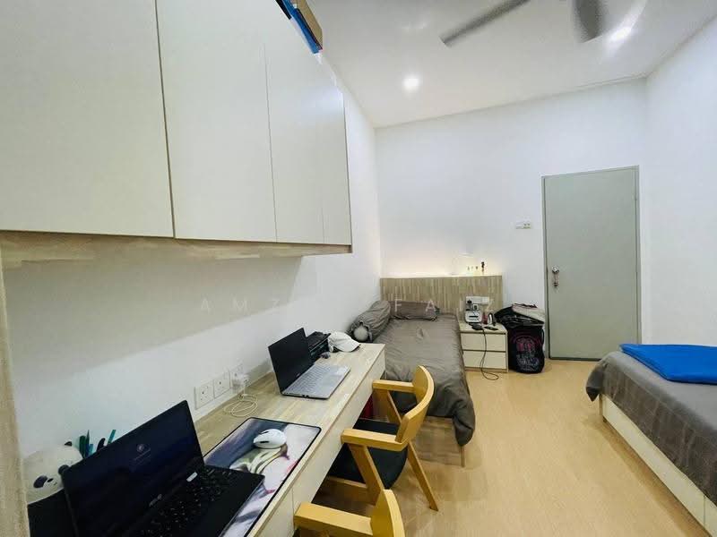 Rumah Teres untuk Dijual di Bandar Putera 2 (Klang) - Amzar Faiz - PropertyGuru.com.my