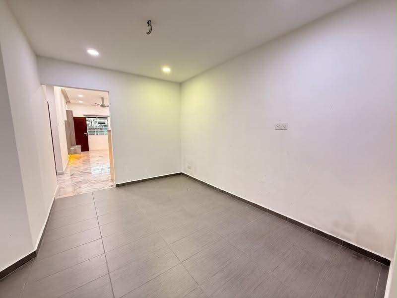 1-storey Terraced House for Rent in Taman Desa Jaya (Johor Bahru) - Basky Muniandy - Living Room - PropertyGuru.com.my
