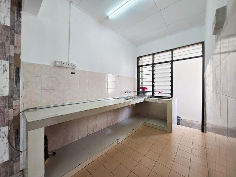 Pangsapuri untuk Dijual di Sri Puteri - Zul Syafiq - Kitchen - PropertyGuru.com.my