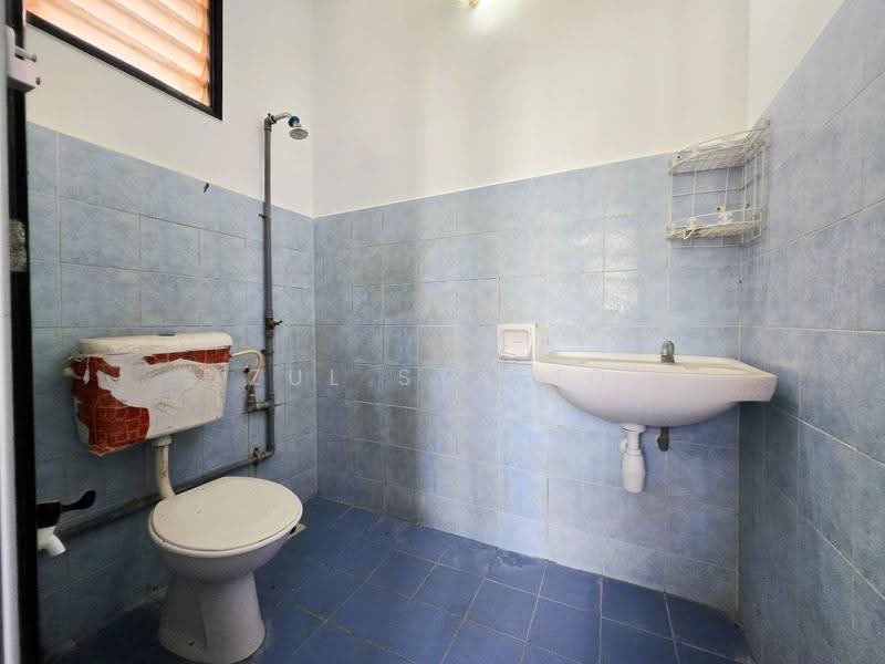 Pangsapuri untuk Dijual di Sri Puteri - Zul Syafiq - Bathroom - PropertyGuru.com.my