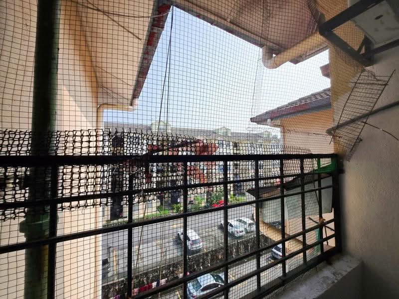 Pangsapuri untuk Dijual di Sri Puteri - Zul Syafiq - Balcony - PropertyGuru.com.my