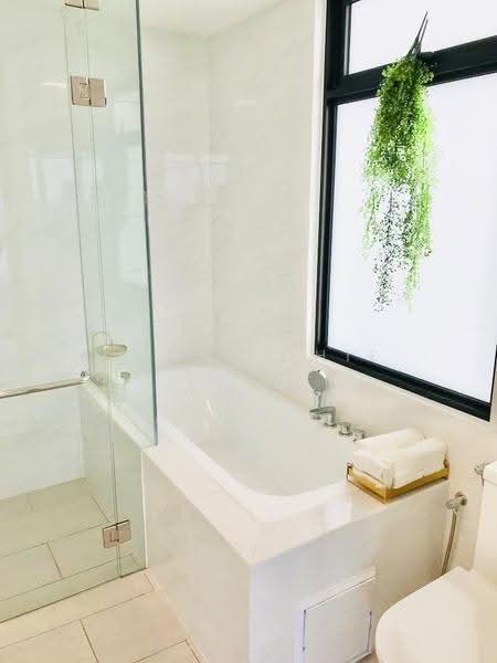 Kondominium untuk Disewa di Vertu Resort - Cheau Chie Ooi - Bathroom - PropertyGuru.com.my