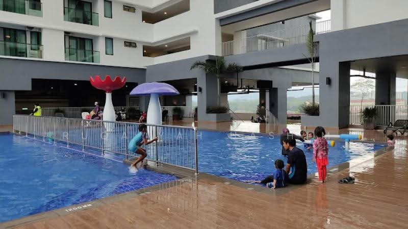 Kondominium untuk Dijual di Vista Bangi - Ruqayyah Hashim - Pool - PropertyGuru.com.my
