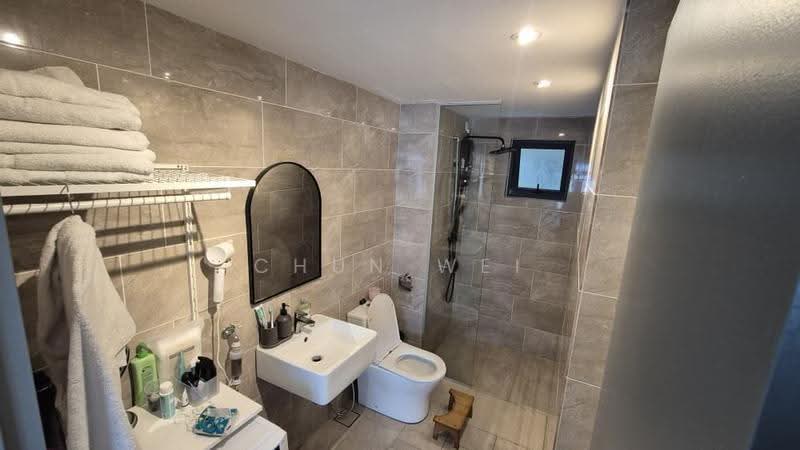 Kediaman Servis untuk Disewa di M Arisa - Chun Wei - Bathroom - PropertyGuru.com.my