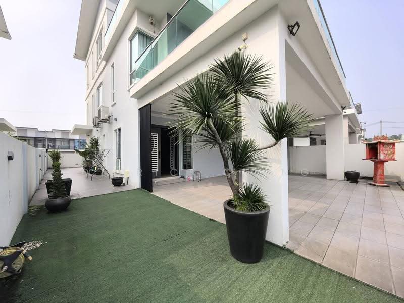 Semi-Detached House for Sale in Ipoh (Perak) - Derrick Chung - Exterior - PropertyGuru.com.my