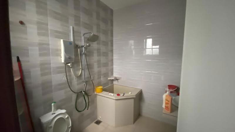 2-storey Terraced House for Sale in Setia Tropika (Johor Bahru) - Ai Fern Lee - Bathroom - PropertyGuru.com.my