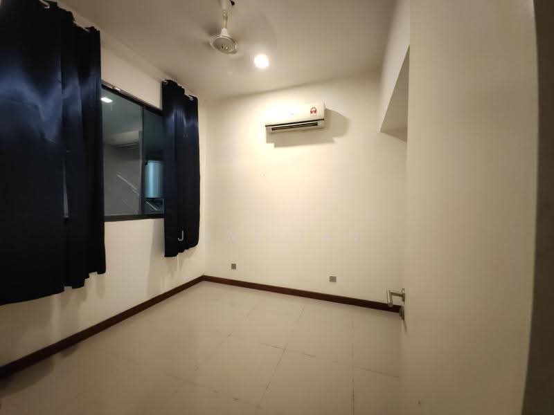 Rumah Berkembar untuk Disewa di Taman Equine (Seri Kembangan) - June Tan - PropertyGuru.com.my