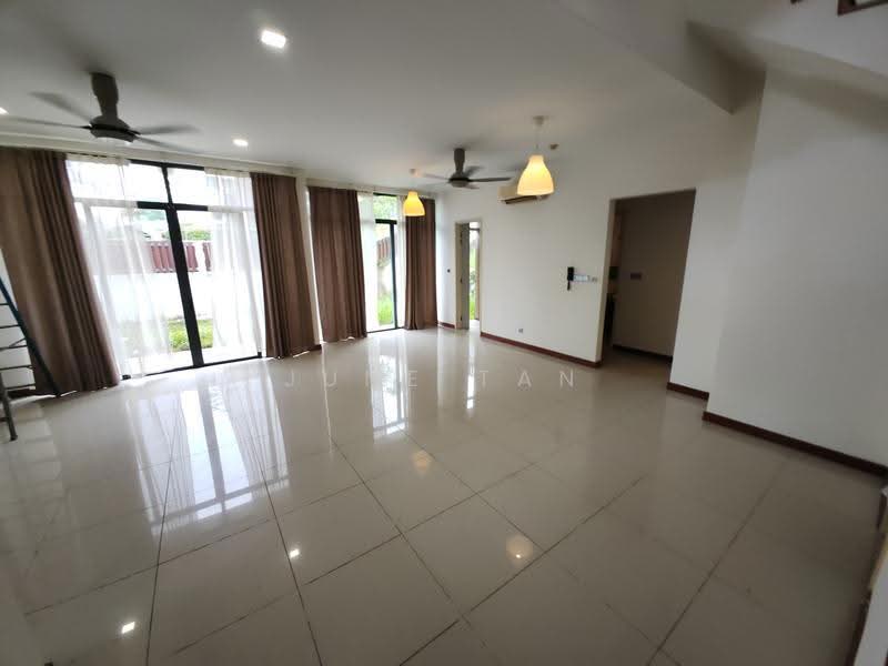 Rumah Berkembar untuk Disewa di Taman Equine (Seri Kembangan) - June Tan - PropertyGuru.com.my