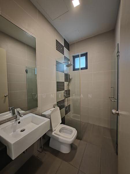 Rumah Berkembar untuk Disewa di Taman Equine (Seri Kembangan) - June Tan - PropertyGuru.com.my