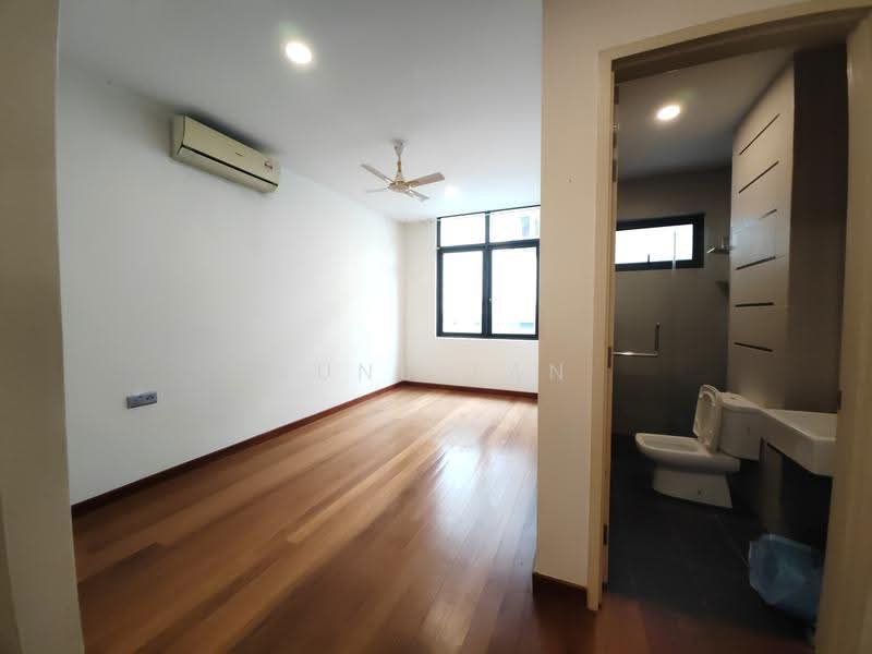 Rumah Berkembar untuk Disewa di Taman Equine (Seri Kembangan) - June Tan - PropertyGuru.com.my