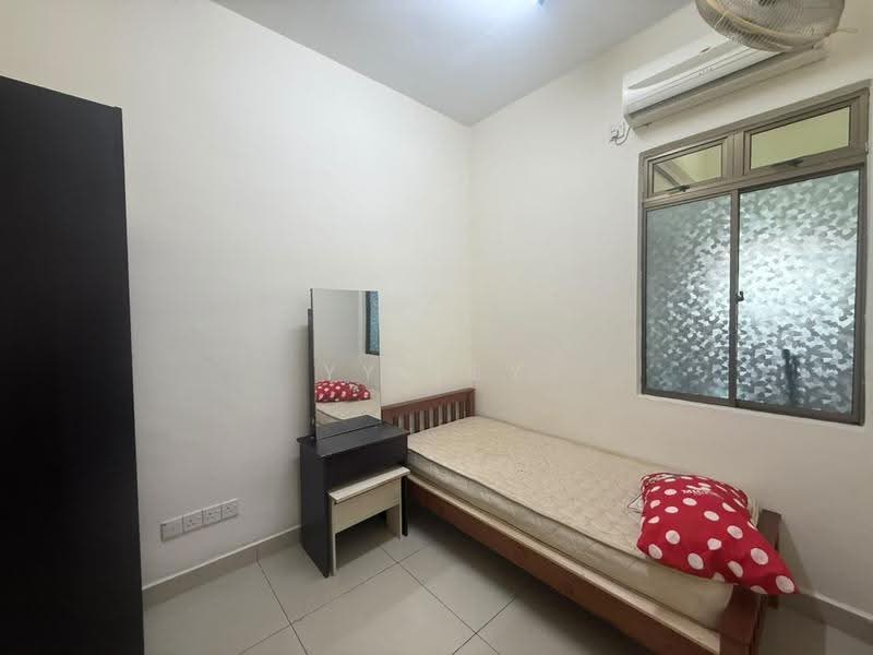 2-storey Terraced House for Rent in Taman Mount Austin (Tebrau) - YY Tey - Bedroom - PropertyGuru.com.my