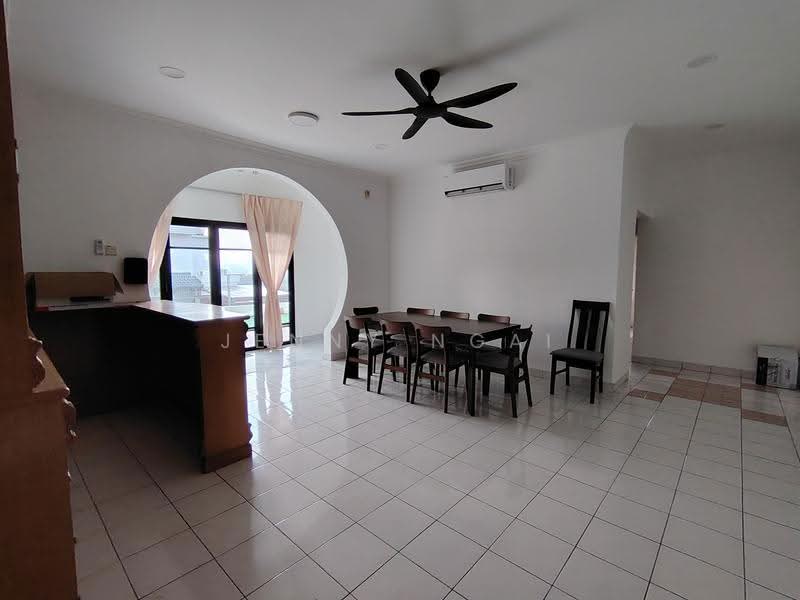 Rumah Berkembar untuk Disewa di Shah Alam (Selangor) - Jenny Ngai - Dining Room - PropertyGuru.com.my